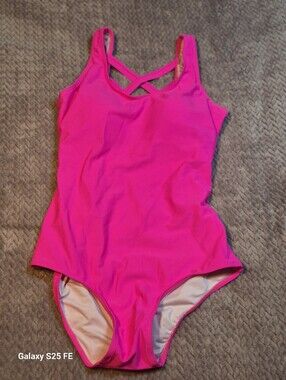 American Trends Women's Criss Cross Back One-piece Swimsuit, Medium, Like New